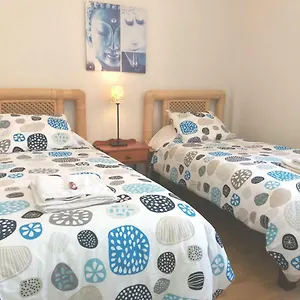 https://apartamento-ossuna.adeje-hotels.com